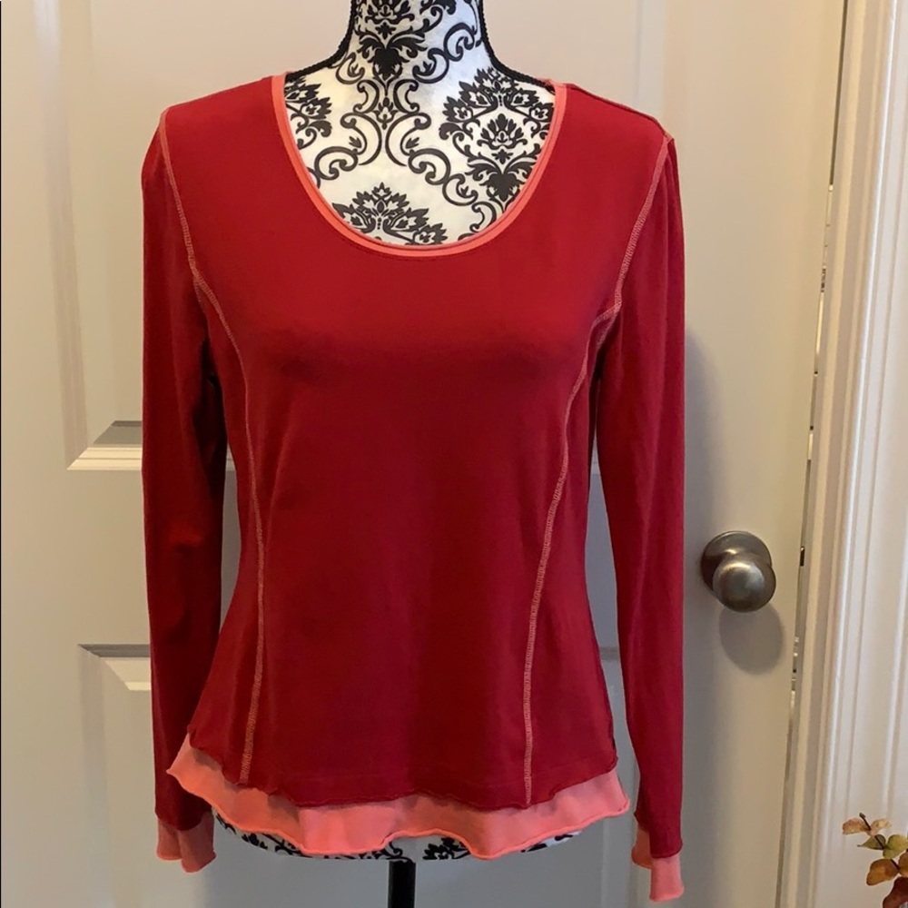 Ladies rounded neckline long sleeve t shirt